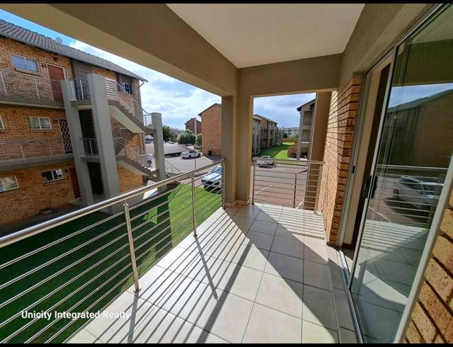 2 BEDROOM APARTMENT FOR SALE IN STONERIDGE